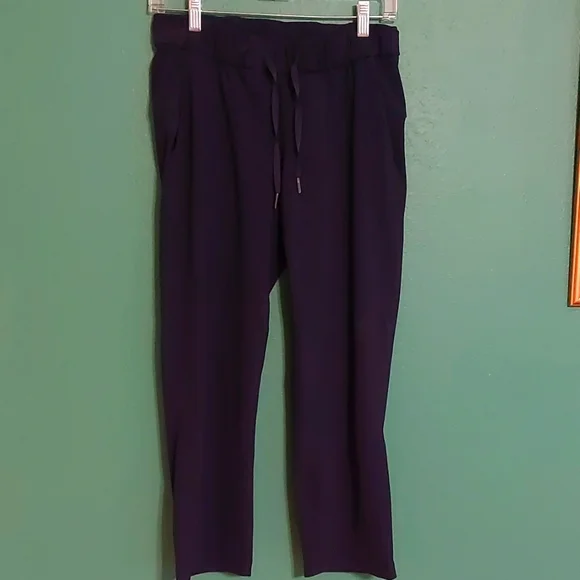 Lululemon Bundle - Jet Pants and On the Fly Pants - Picture 9 of 10